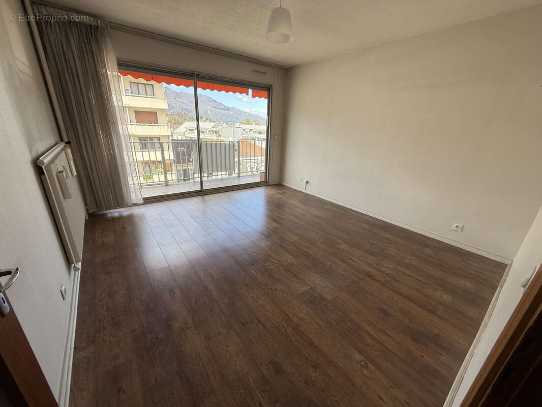 Appartement à AIX-LES-BAINS