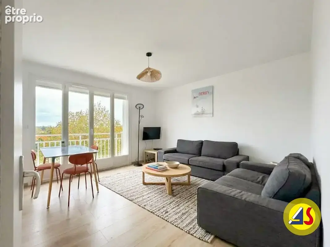 Appartement à REZE