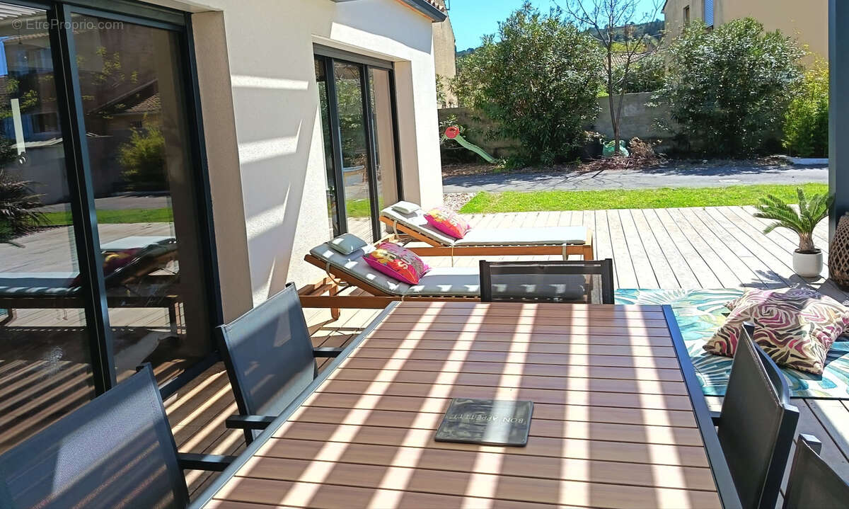 Secteur Clape Superbe Villa neuve de 206m2 sur 1365 m2 de terrain à vendre 697000 €. - photo 5