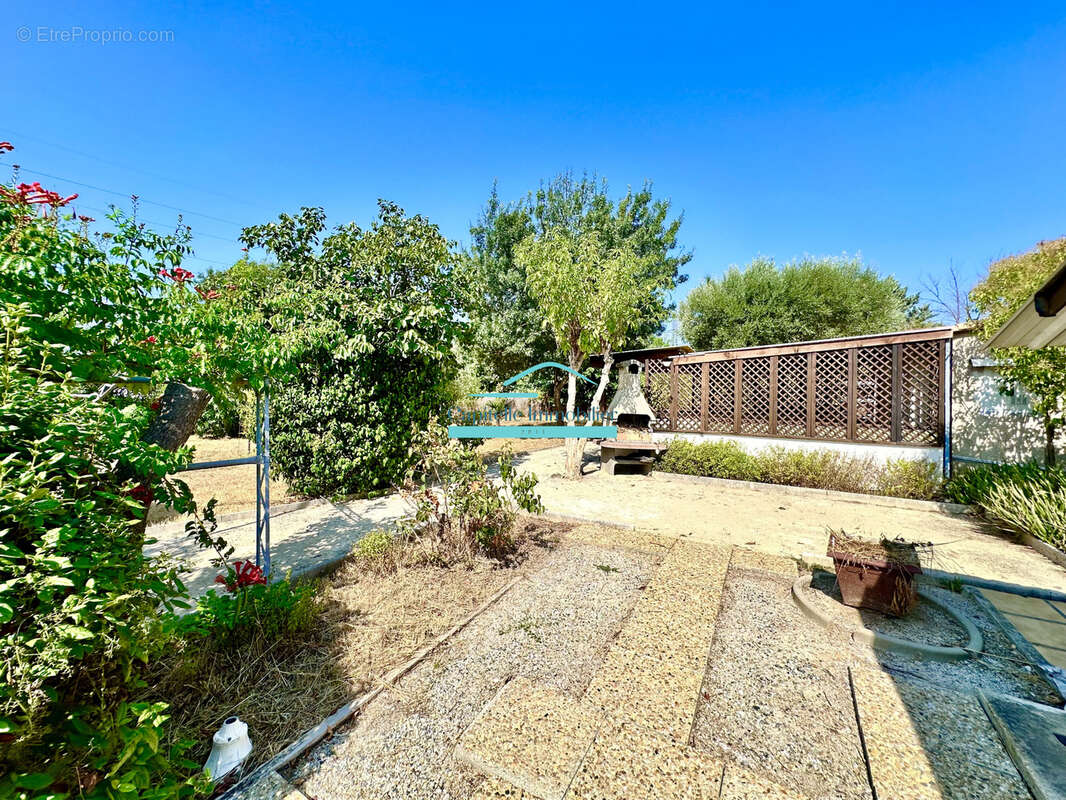 Montpellier Sud/Ouest beau terrain de loisir de 715M2 avec cabanon - photo 8