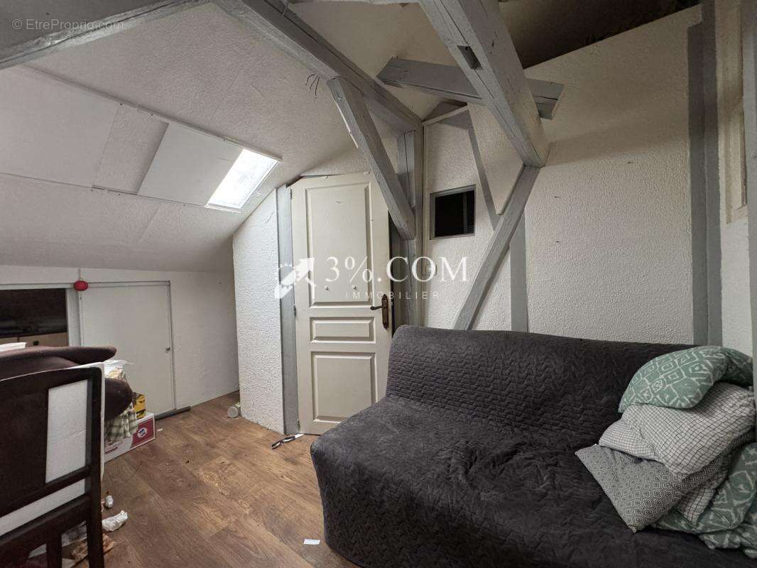 3%COM Grande maison avec cour et jardin - photo 10