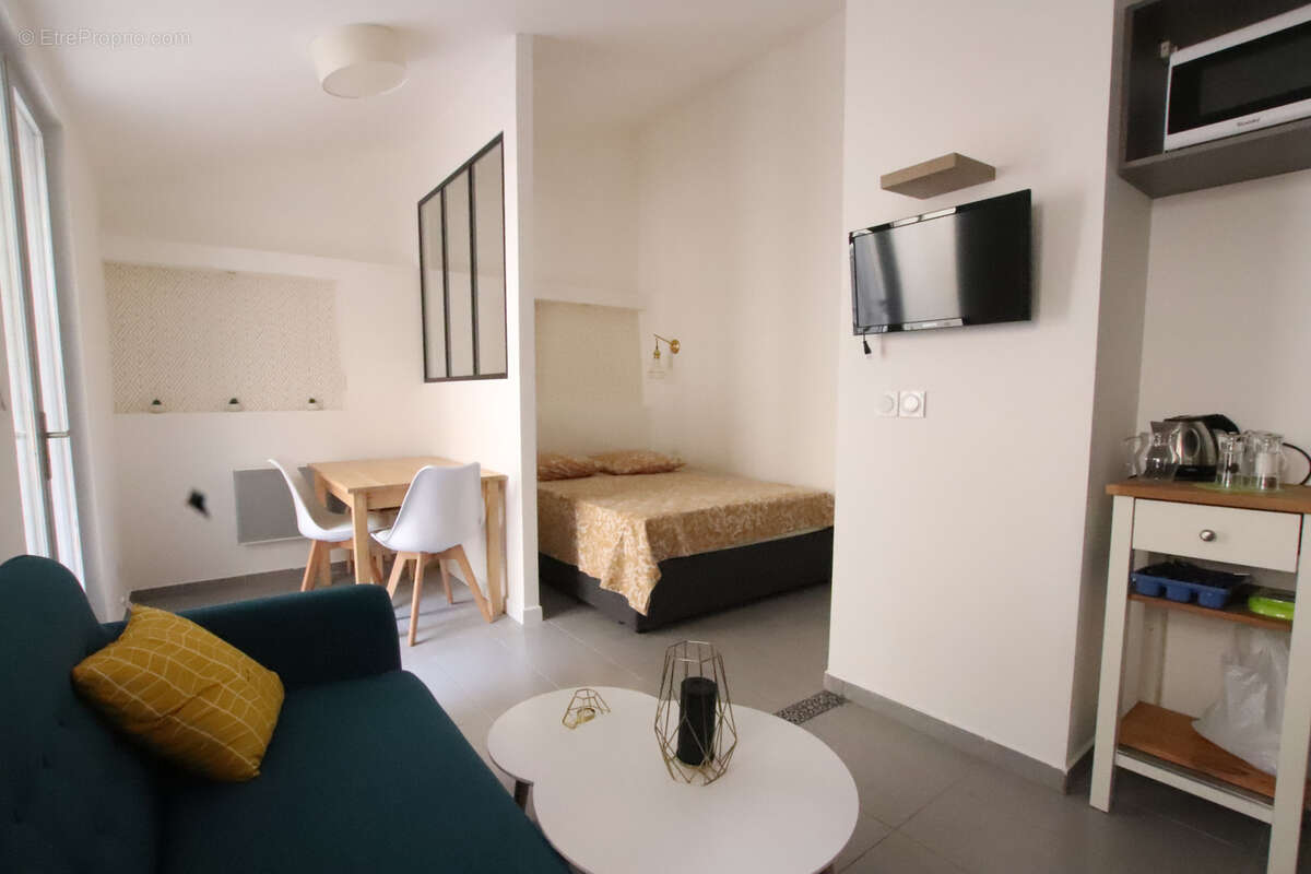 Appartement à MARSEILLE-1E