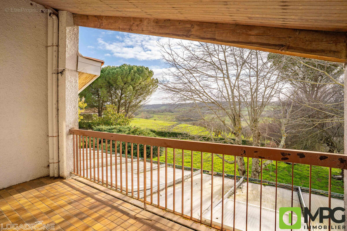 Maison à SAINTE-LIVRADE-SUR-LOT