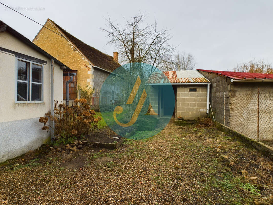 Maison de village polyvalente à Arquian : résidence principale, secondaire ou investissement locatif - photo 24