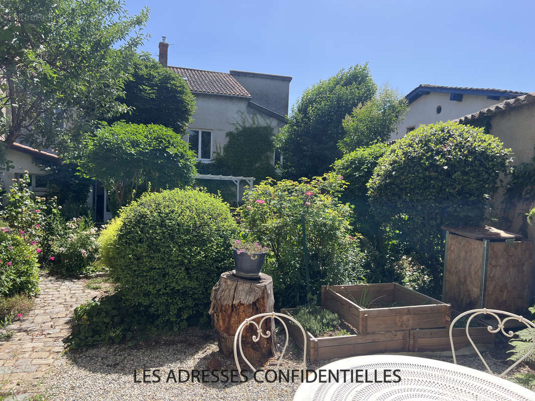 Maison à IRIGNY