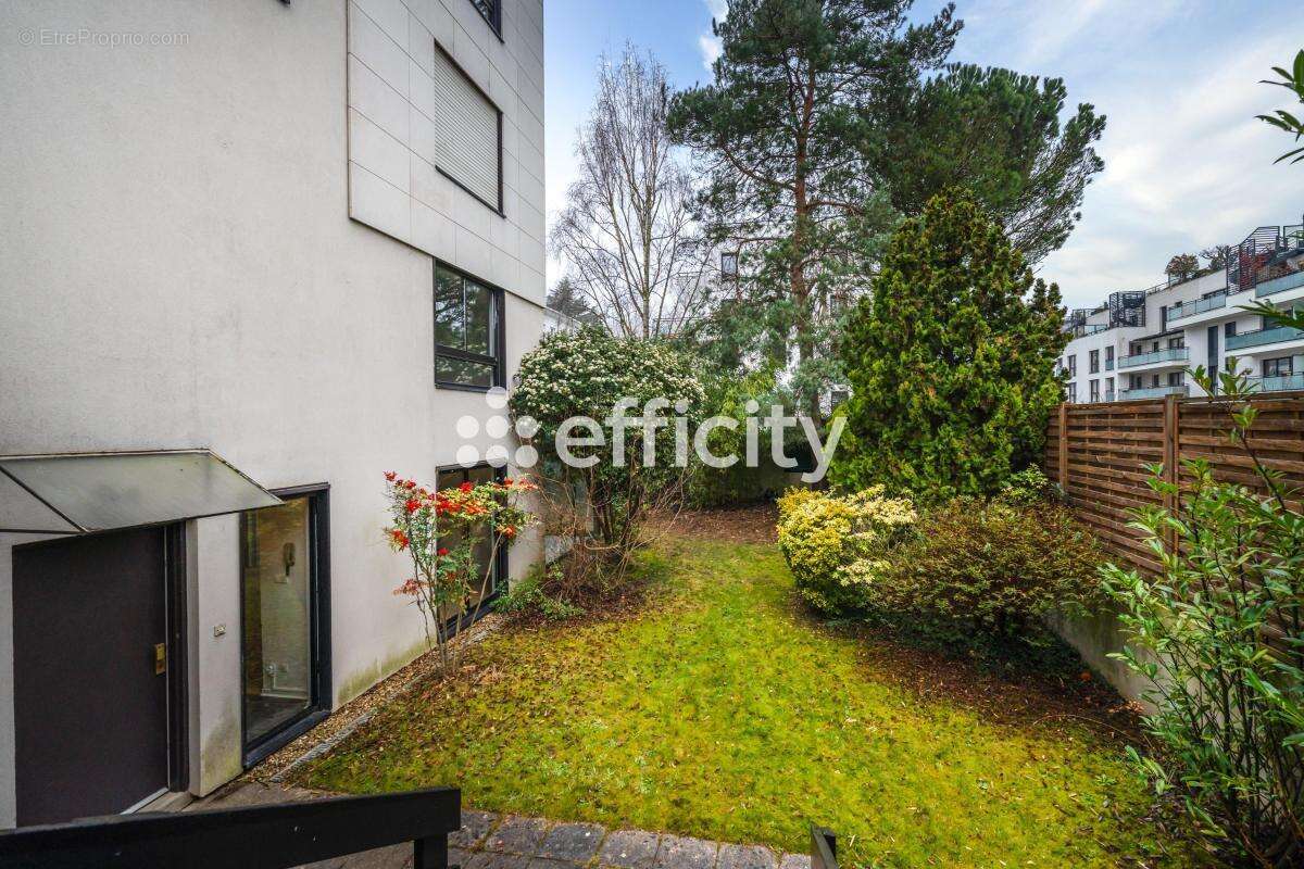 Appartement à GARCHES