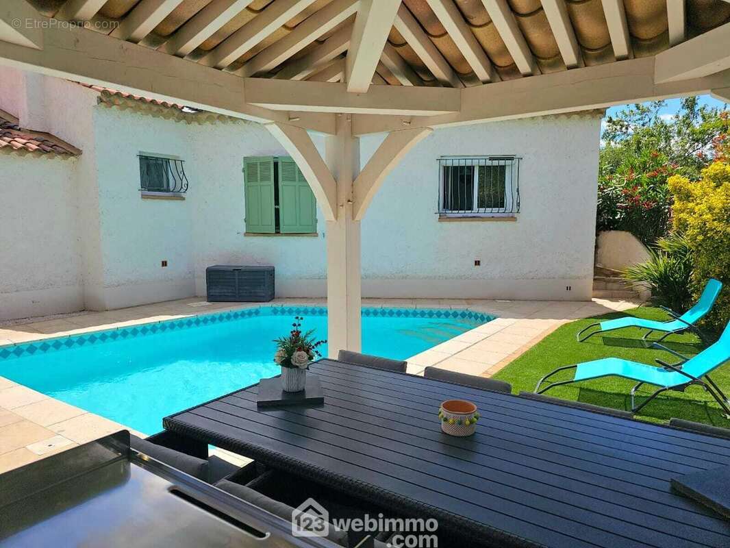 Maison à LE LUC