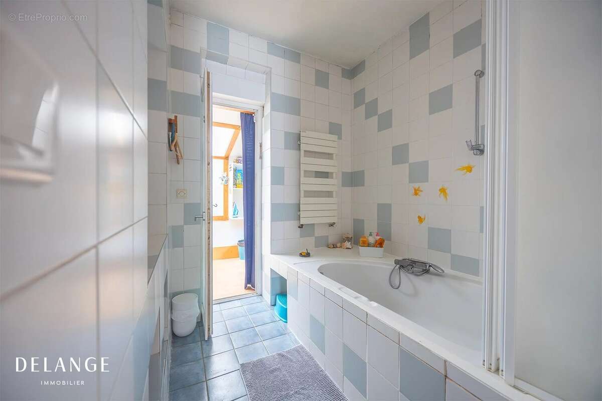 Ivry-Sur-Seine - Maison Individuelle 5P 146 m² - photo 12