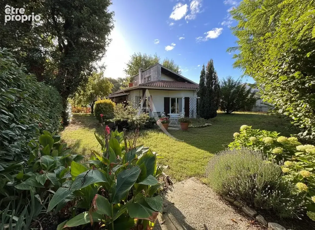 Maison à SAINT-MEDARD-EN-JALLES