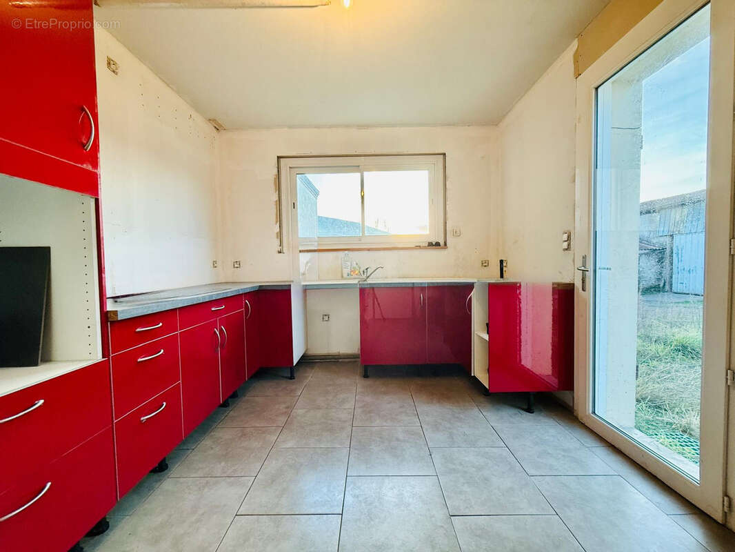 Maison à SAINT-JULIEN-DE-CONCELLES