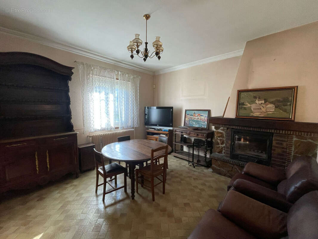 Photo 6 - Maison à LA CHAPELLE-MOUTILS