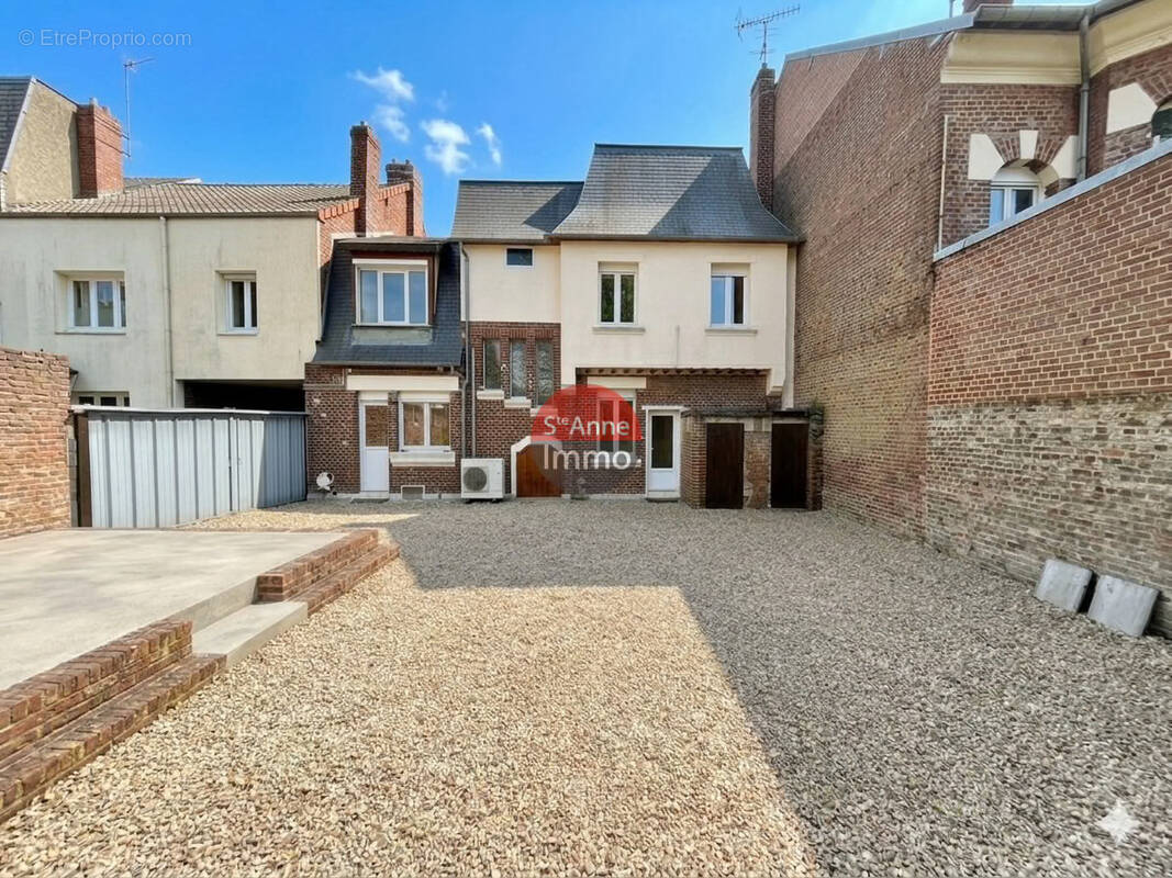 Maison à CHAULNES