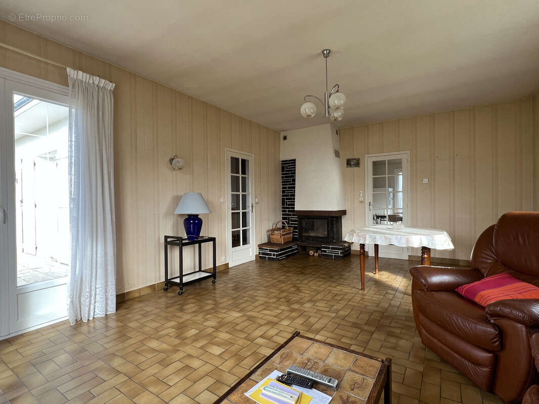 Maison à LEIGNE-LES-BOIS