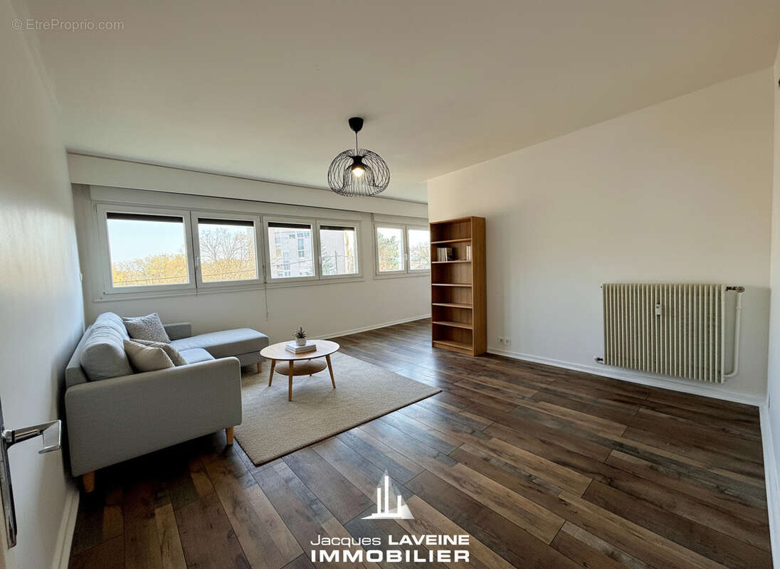 Appartement à LE BAN-SAINT-MARTIN