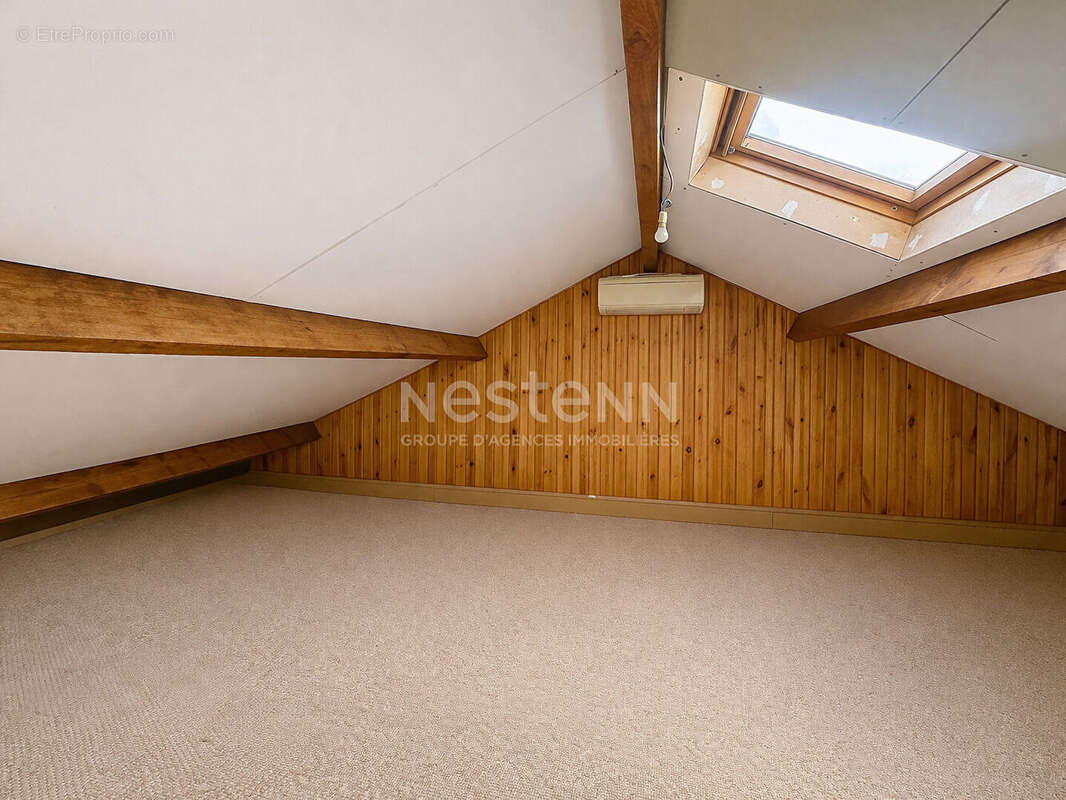 Commerce à LAMORLAYE