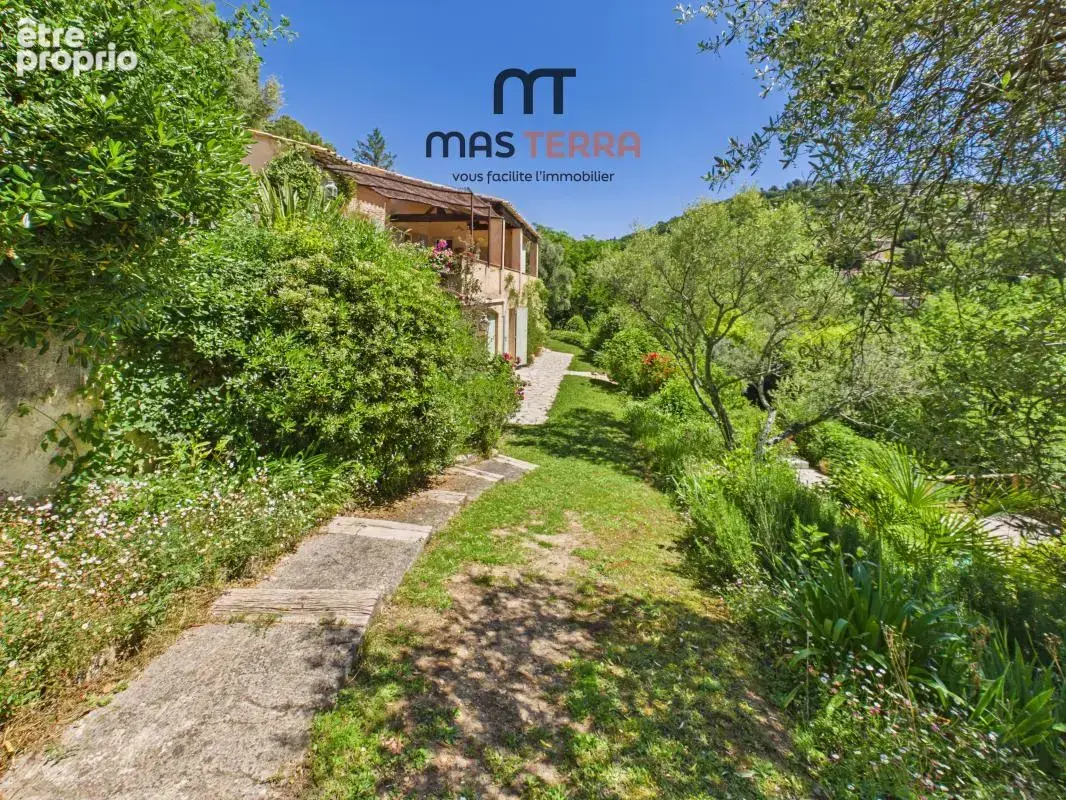 Maison 170 m² à Grasse  - photo 16