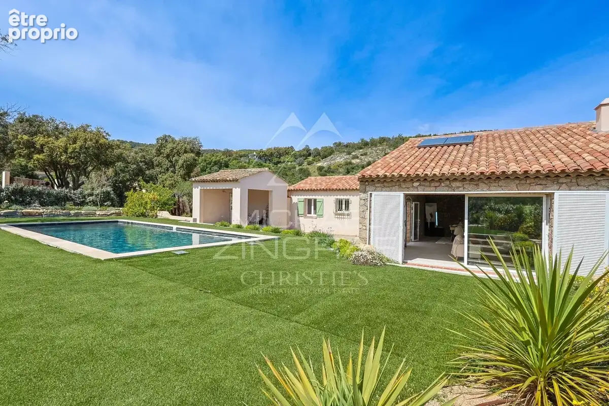 Villa en pierre rénovée en 2024 - Village du Plan de la Tour - photo 2