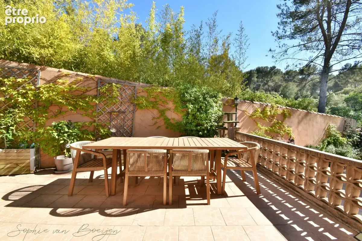 Maison à vendre à pied du village BOUC BEL AIR (13), vue nature, 160 m2, 5 chambres, piscine, jardin 500 m2, sous-sol - photo 16