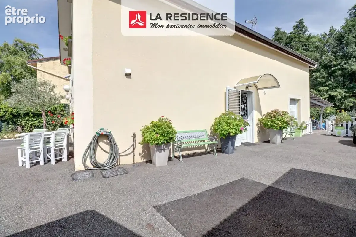 Maison 152 m² à Epernon  - photo 2