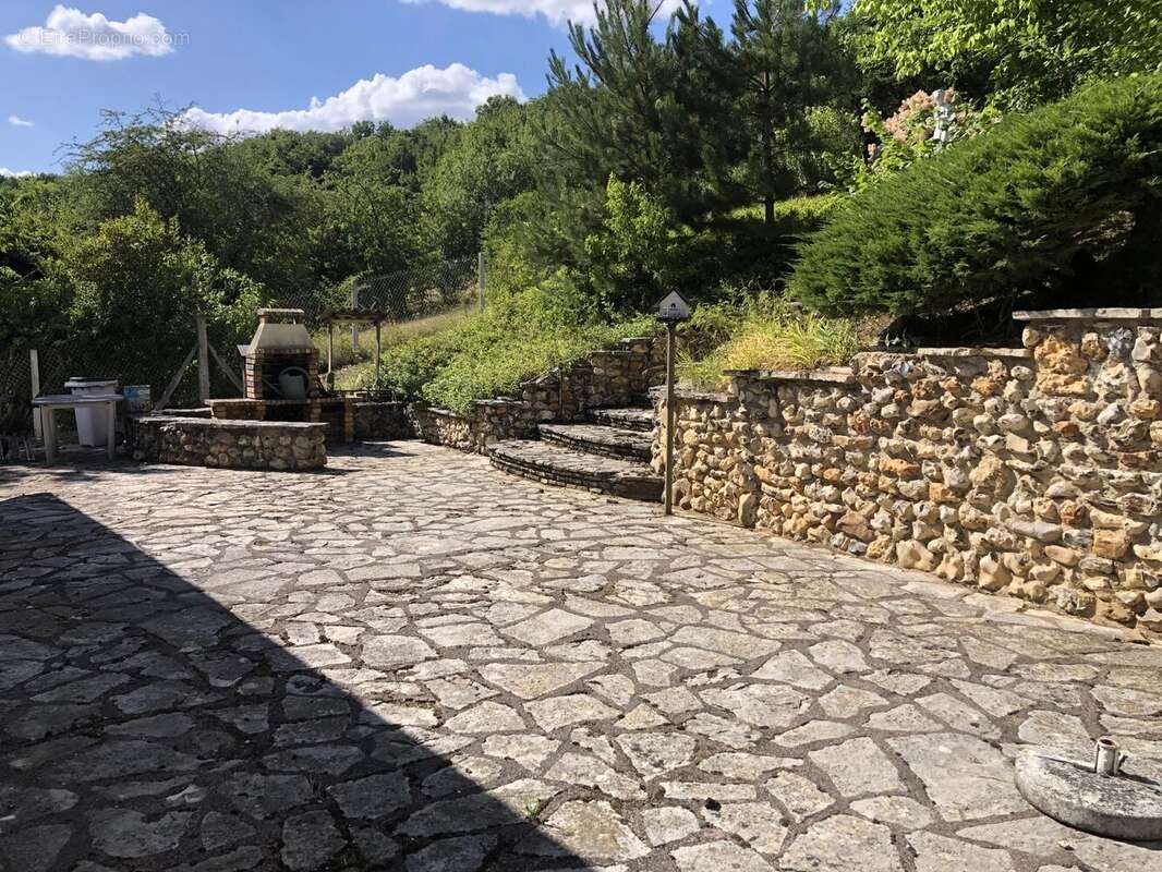 Maison familiale 3 chambres – Véron (89510) - photo 15