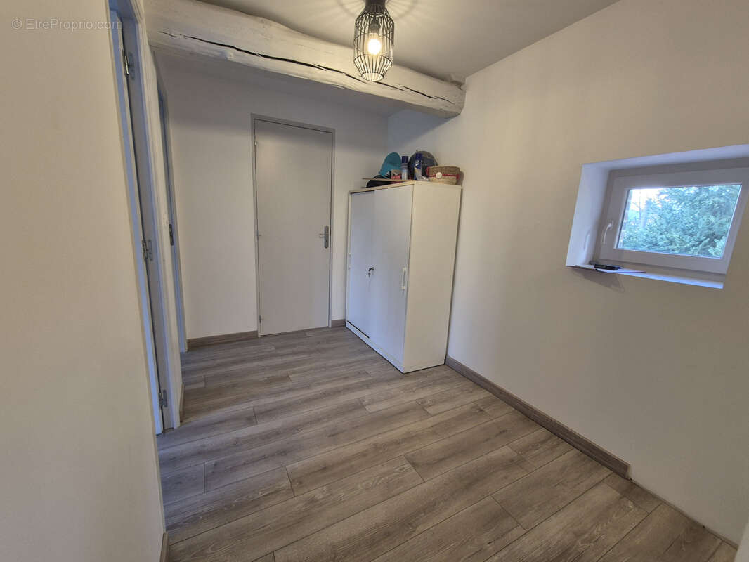 Maison à FLEURY-LA-VALLEE