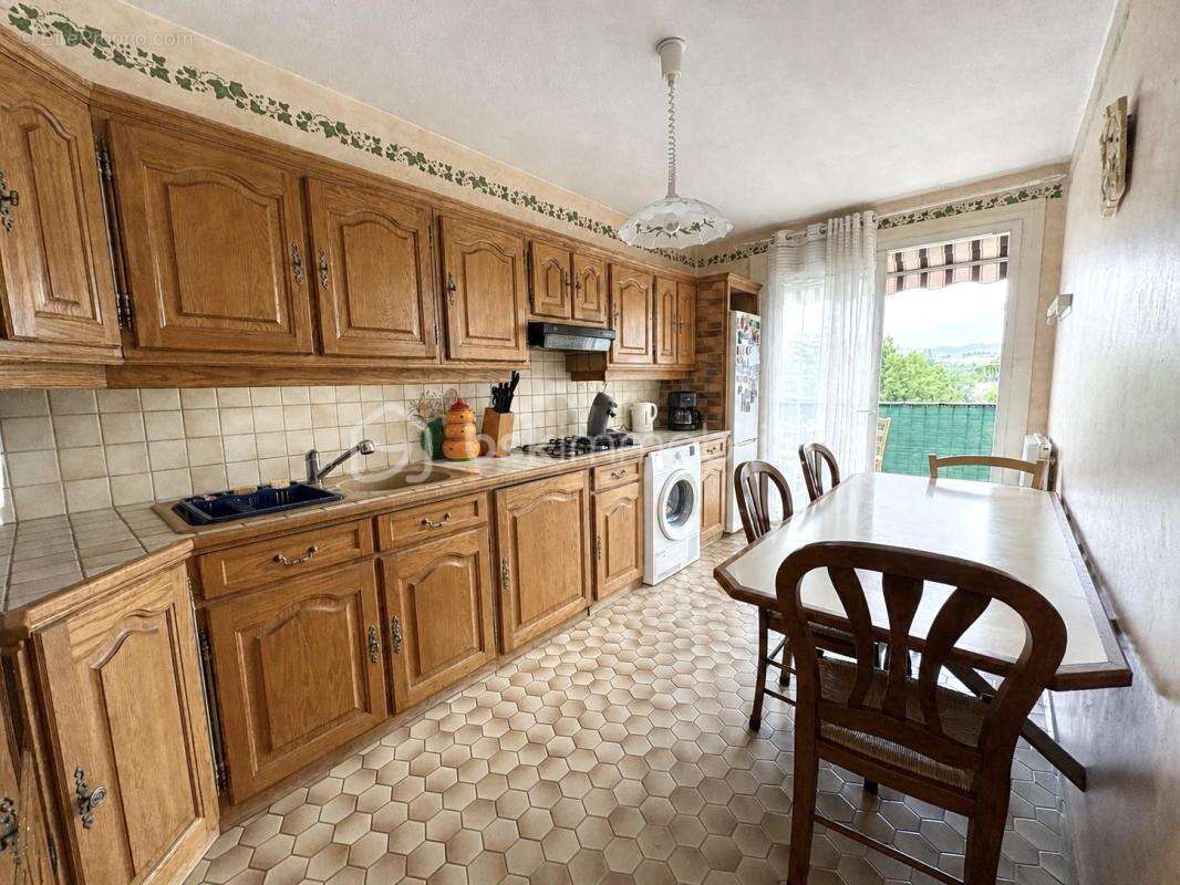 Appartement à SAINT-SYMPHORIEN-D'OZON