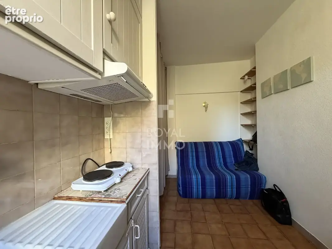 TOULON CENTRE-VILLE Lot de 2 appartements meublés - photo 6