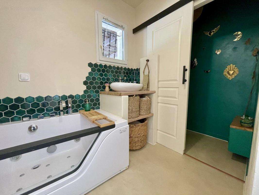 QUISSAC : Villa T6 de 133m² sur terrain paysager de 1166m² - photo 7