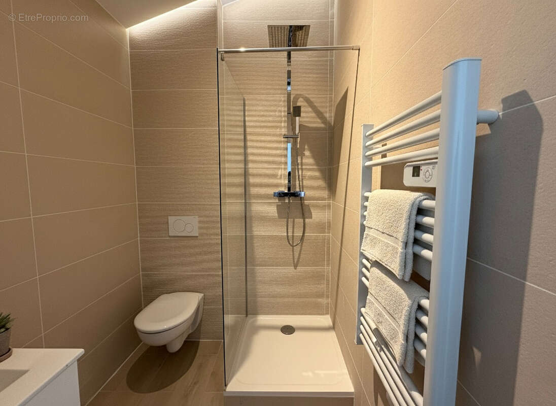 Appartement à COUZON-AU-MONT-D&#039;OR