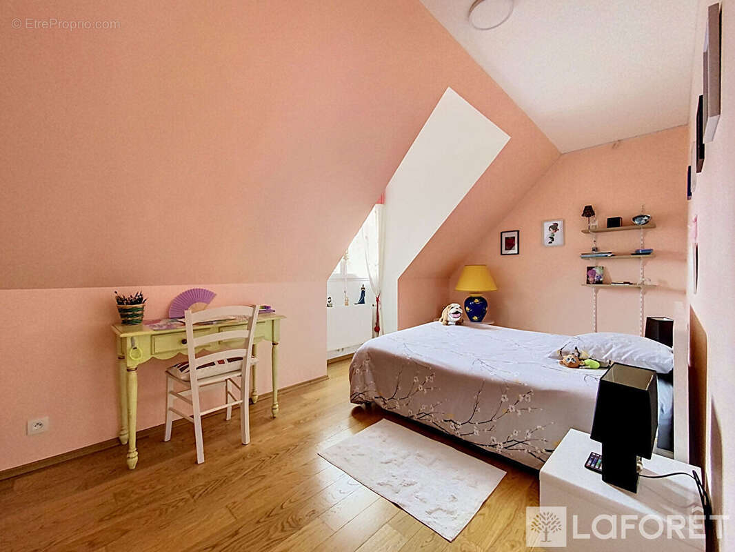 Maison à LESTREM