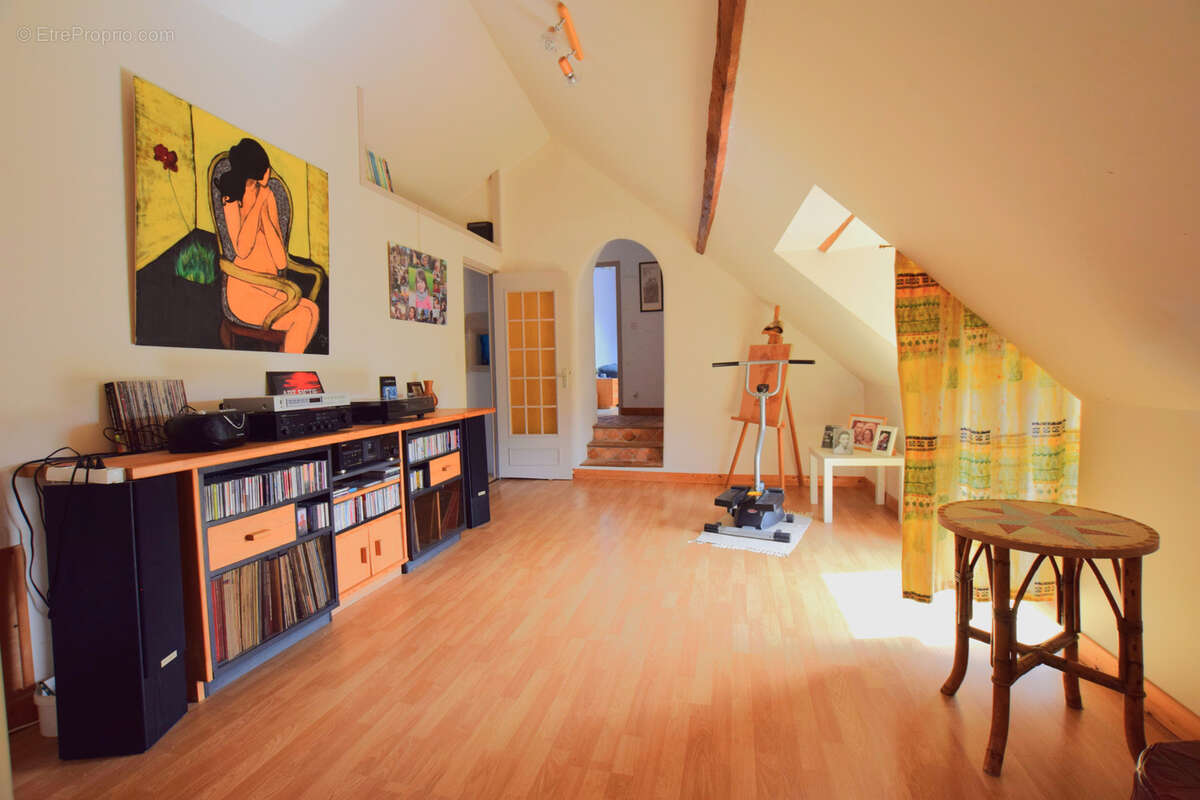 Maison à BRISSAC-QUINCE