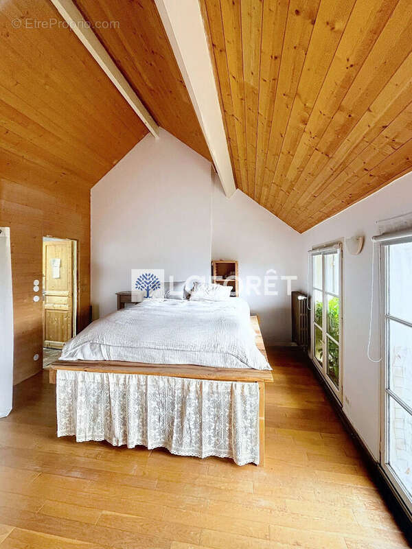 Maison à SAINT-NOM-LA-BRETECHE