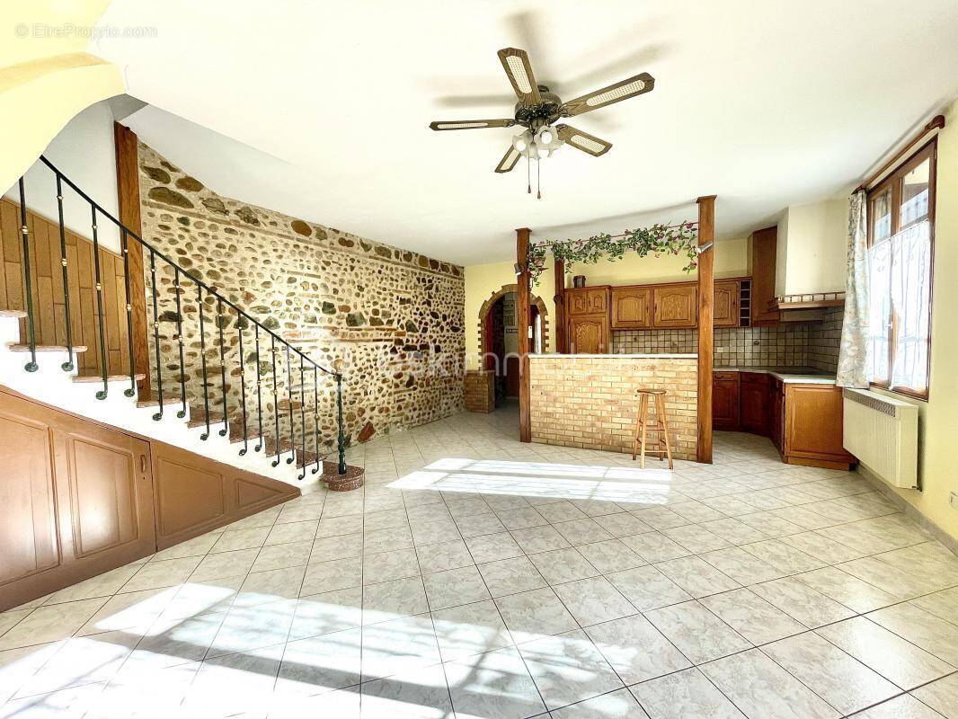 Maison à VILLELONGUE-DE-LA-SALANQUE