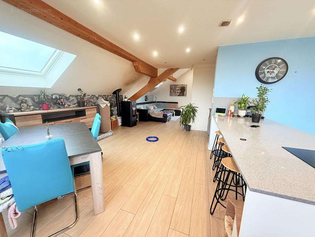 Appartement à LE RUSSEY