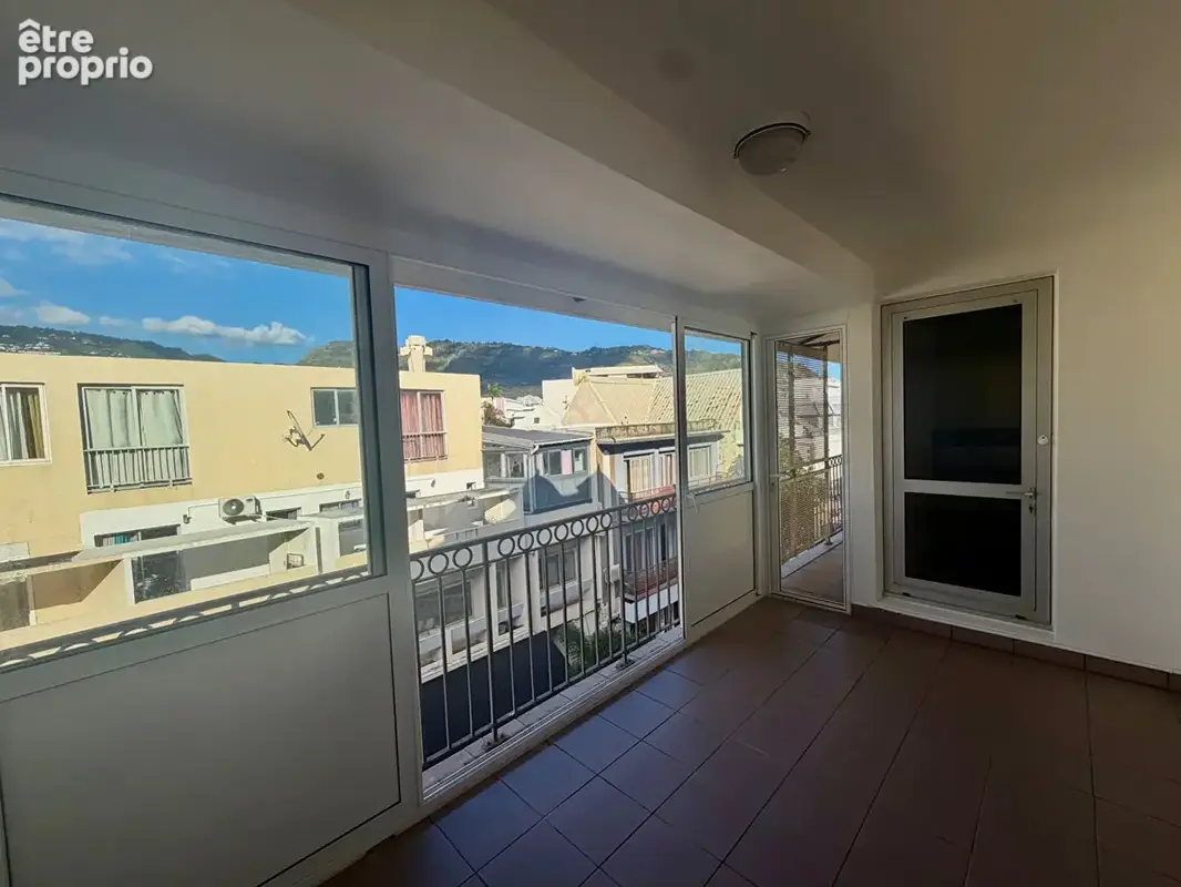 Photo Appartement à Saint-Denis au prix de 320 000€
