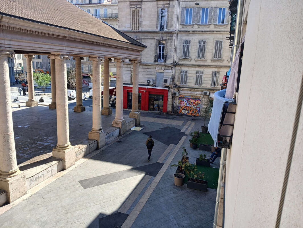 Appartement à MARSEILLE-1E