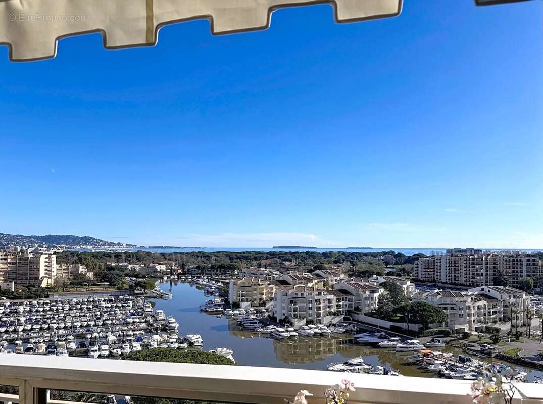 Appartement à MANDELIEU-LA-NAPOULE