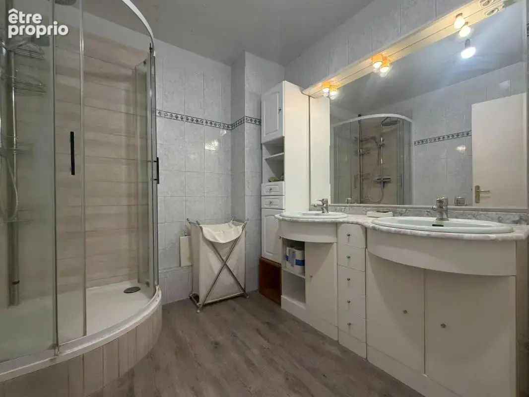 Appartement À Vendre - photo 7