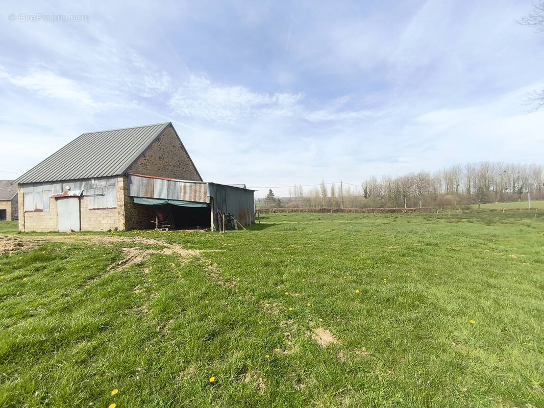 Maison à SAINTE-CECILE