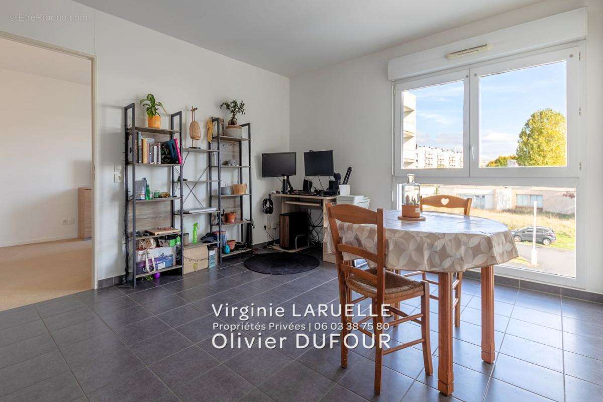 Appartement à MONT-SAINT-AIGNAN