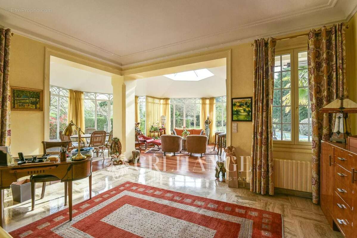 Maison à LE VESINET