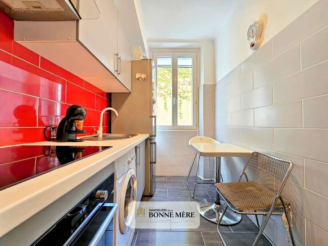 Appartement à MARSEILLE-6E