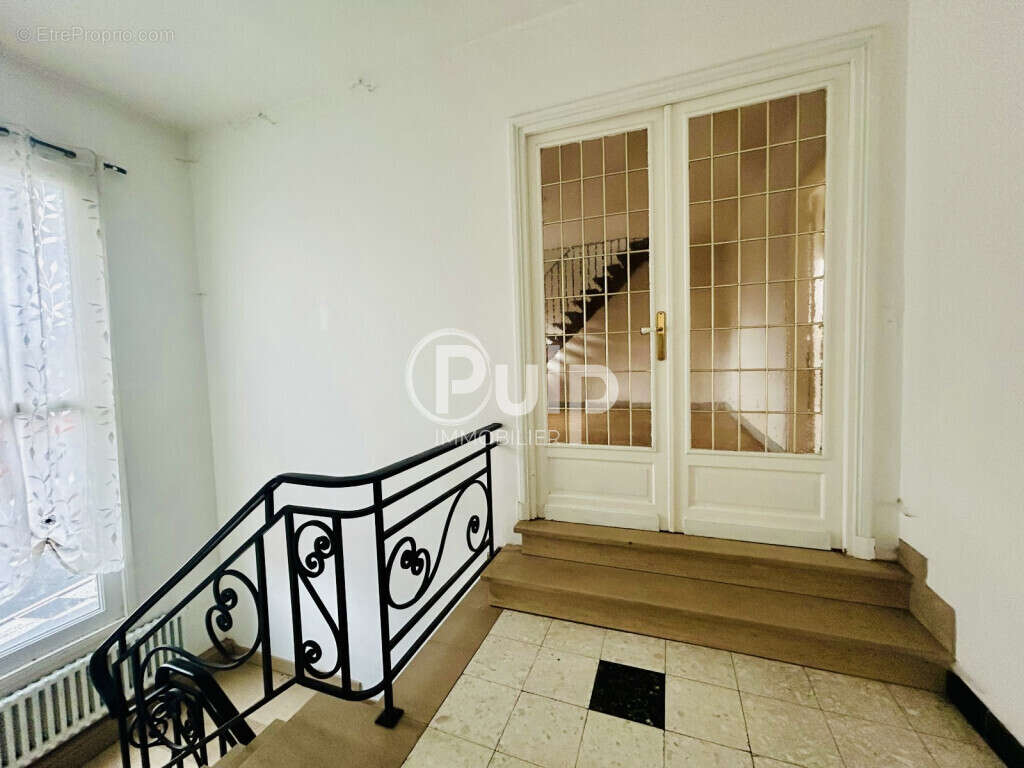 Appartement à SIN-LE-NOBLE