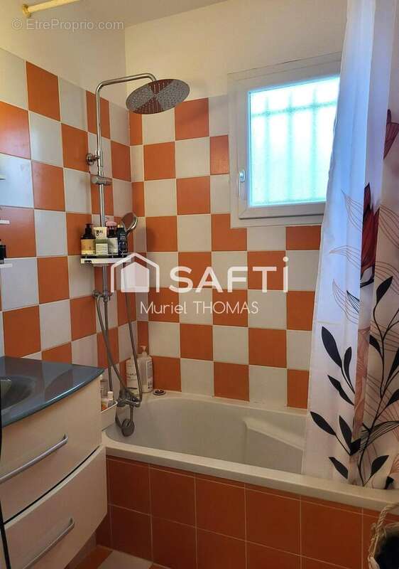 Photo 5 - Maison à NIVOLAS-VERMELLE