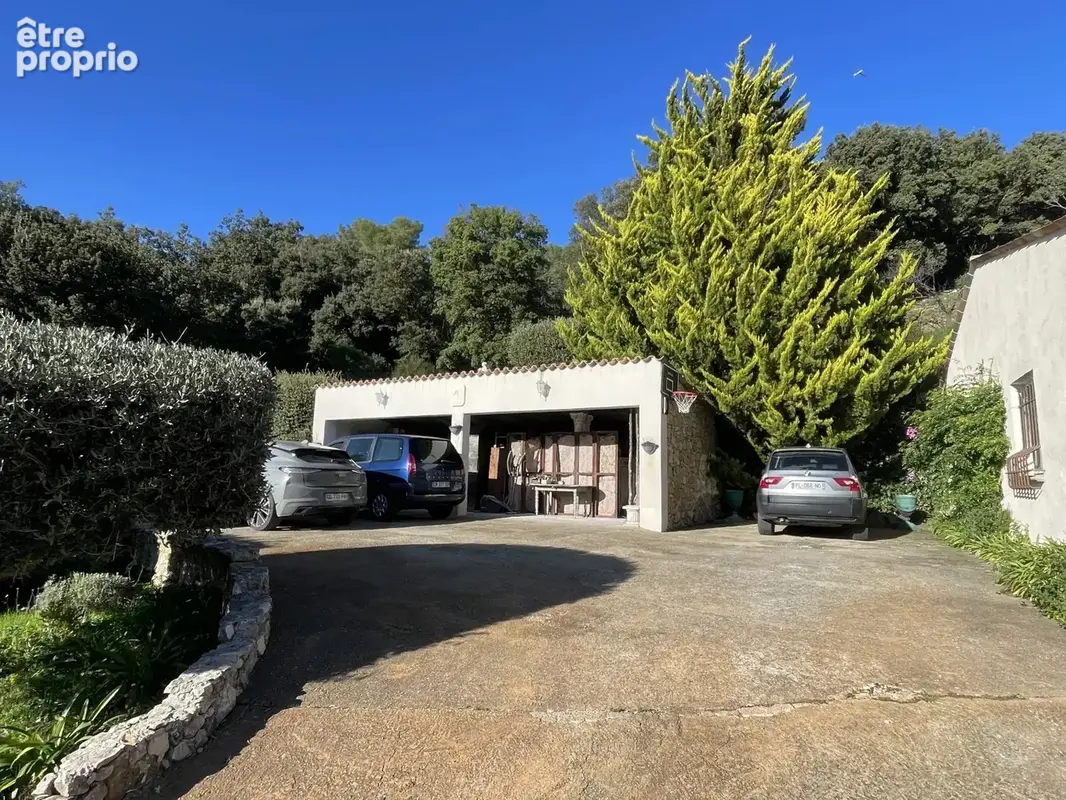Villa de plain pied avec piscine et vue dégagée - photo 10