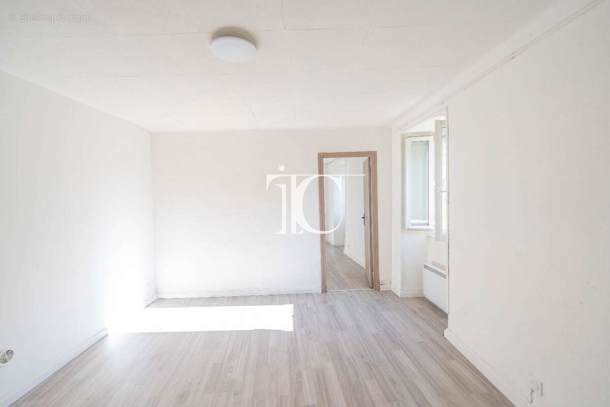 Appartement à LES VANS