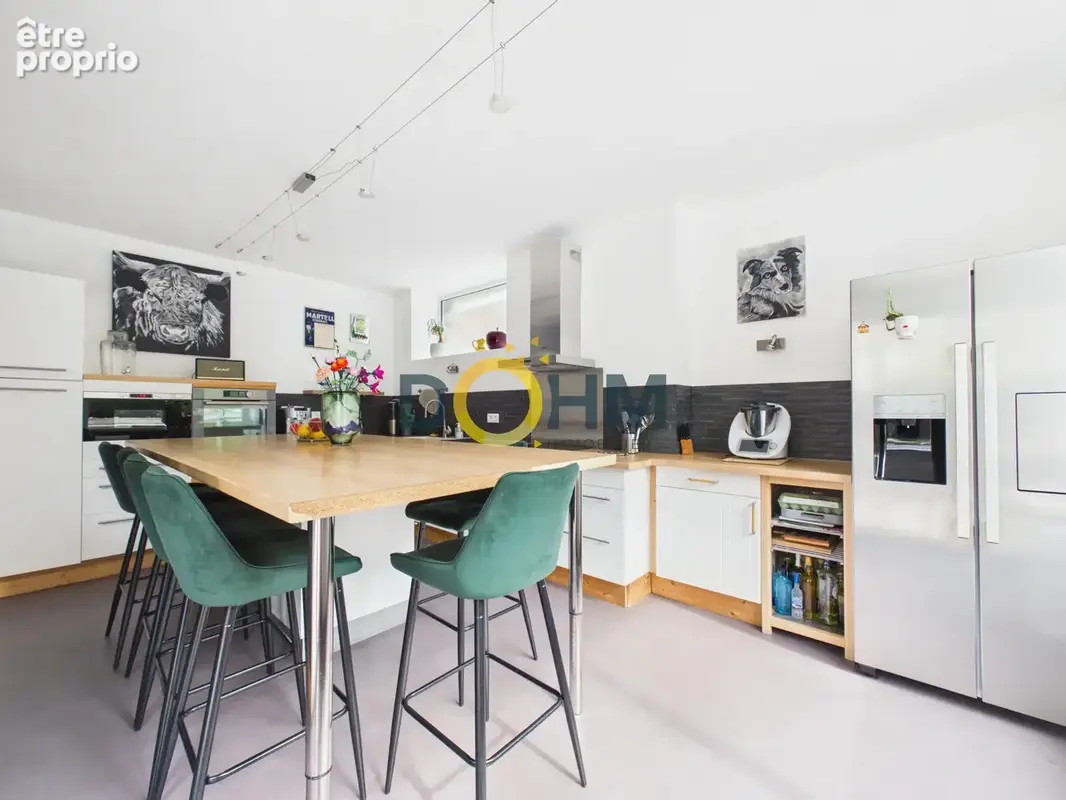 Nouveauté à Brioude ! Magnifique maison en pierre de 200 m2 entièrement rénovée, offrant un cadre de vie privi - photo 10