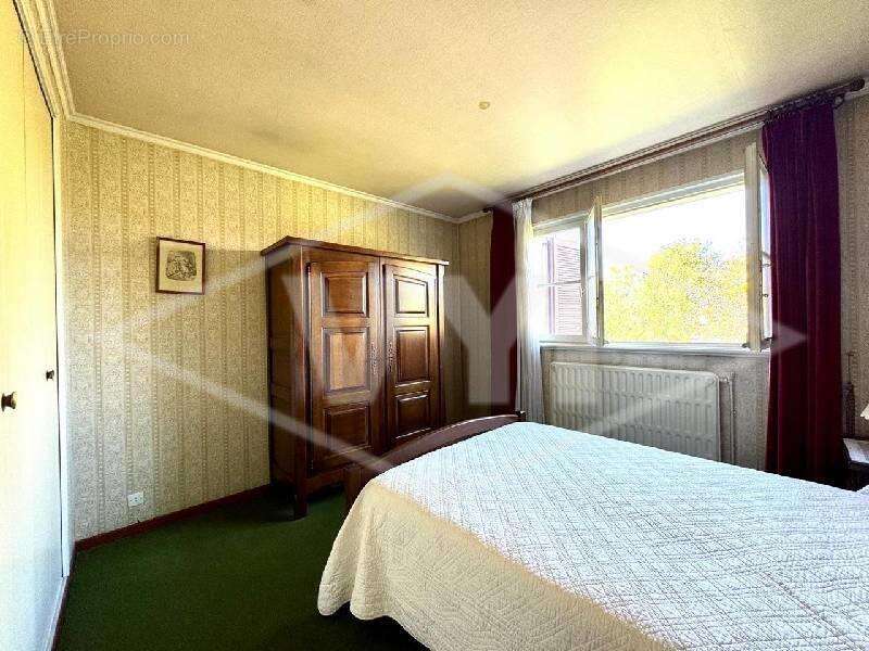 Maison à COMBS-LA-VILLE