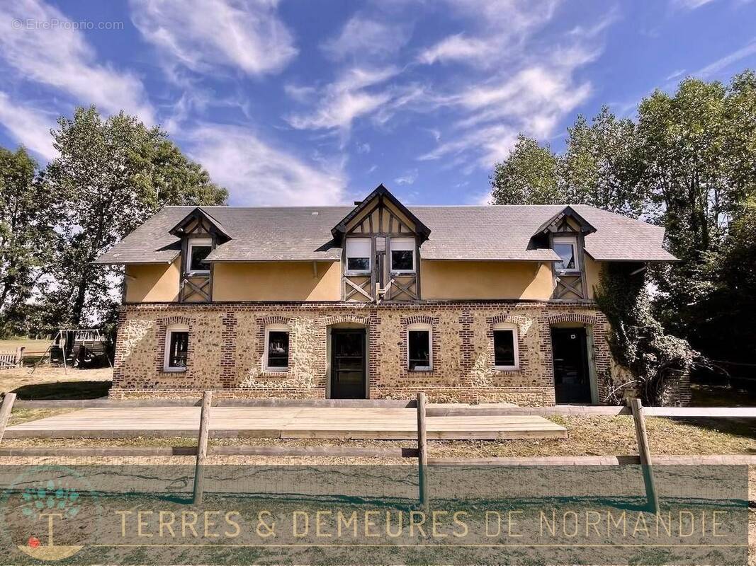 Maison à PONT-L'EVEQUE