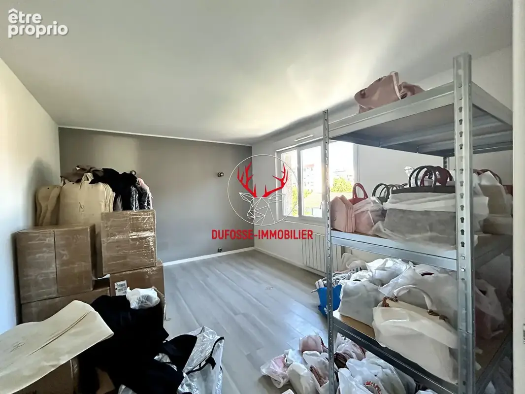 Feyzin les razes : t4 94 m² - 3 chambres et grande pièce de vie - petite copropriété - faibles charges - photo 13